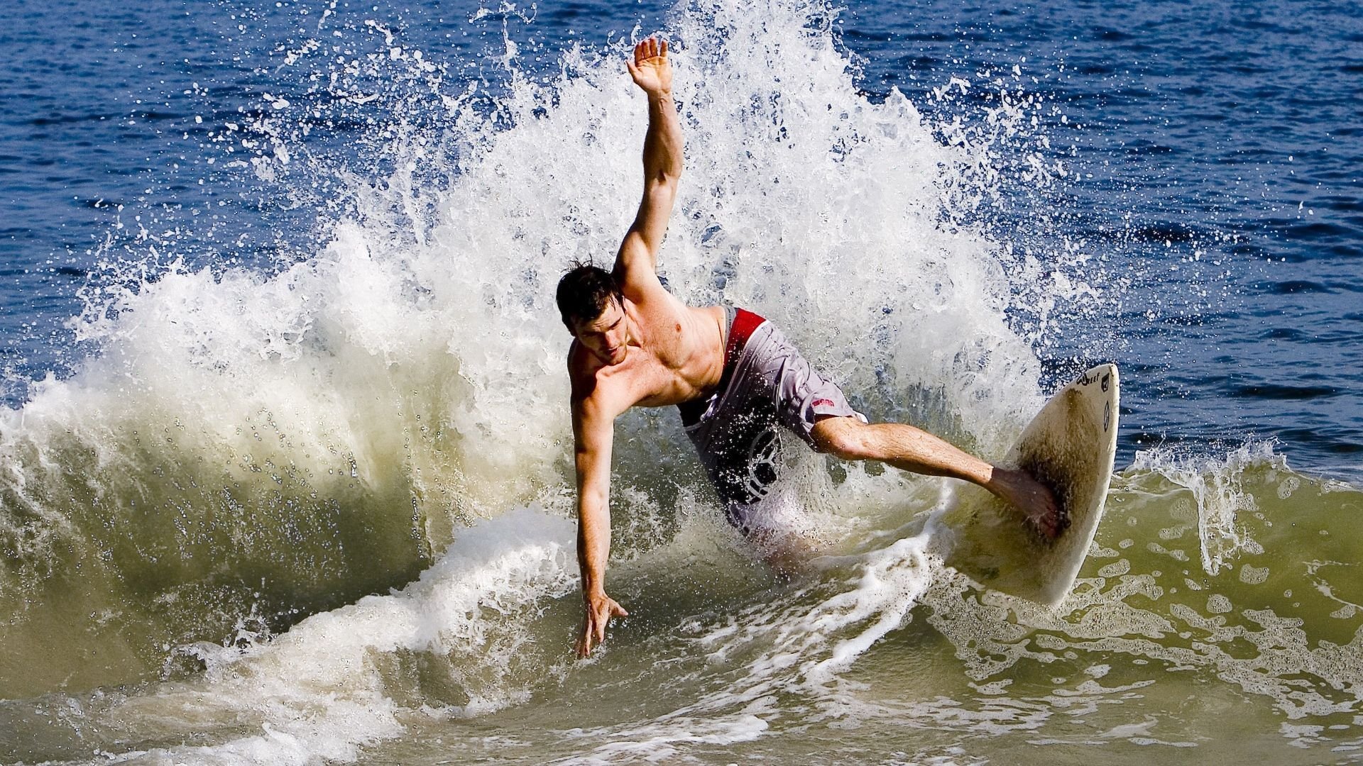 全国青少年“智慧篮”科技创新成果展在深圳亮相，技术驱动新未来